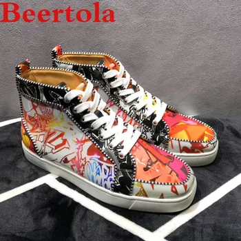 Новая мужская обувь из лакированной кожи с шикарным рисунком граффити смешанных цветов для уличной съемки, мужская обувь на плоской подошве в стиле хип-хоп, повседневная мужская обувь