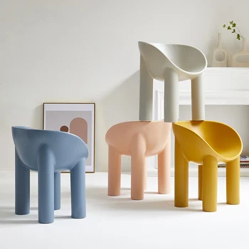 Скандинавские обеденные стулья Дизайн гостиной Пластиковый офисный стол Стул Мебель для спальни Sillas De Comedor Обеденный стол и стулья