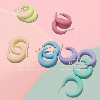 Новая корейская геометрическая С-образная серьга-обруч ярких цветов, ретро Акриловые серьги из матовой смолы для женщин, подарки для вечеринок, ювелирные изделия 5