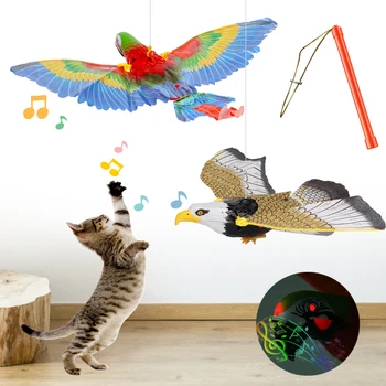 Летающая Птица Игрушка для кошек Электронная игрушка flying eagle Имитирующая птицу на батарейках Интерактивная Игрушка для кошек Подвесной Попугай Игрушка для котенка